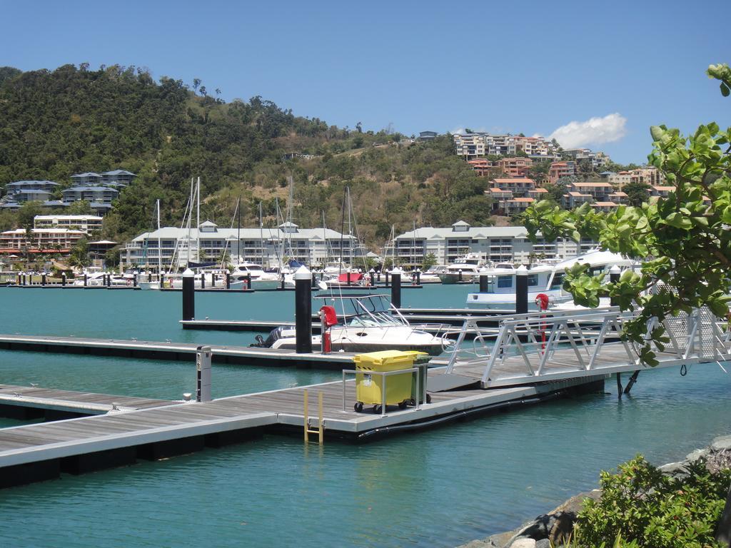 Boathouse Port Of Airlie Appartamento Airlie Beach Camera foto