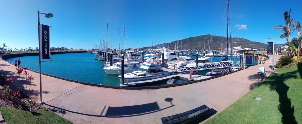 Boathouse Port Of Airlie Appartamento Airlie Beach Esterno foto
